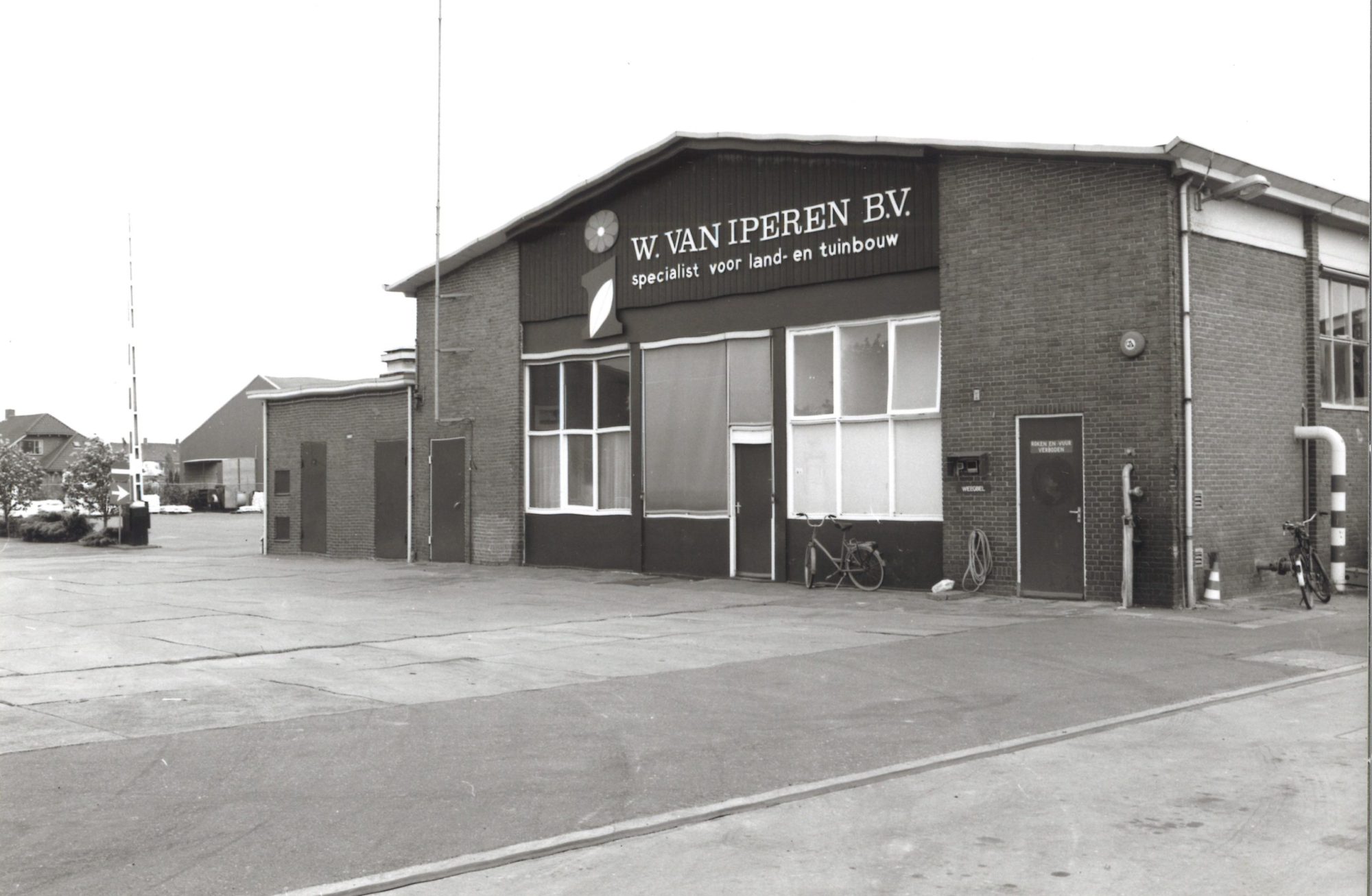 Afbeelding Van woonhuizen naar modern kantoorpand