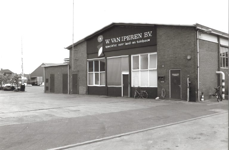 Afbeelding Van woonhuizen naar modern kantoorpand